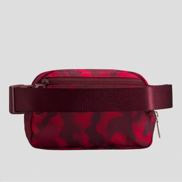 🍋 LULULEMON Lunar New Year Rabbit Everywhere Belt Bag 1L RARE FIND LAST CHANCE - Picture 2 of 12